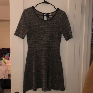 grey flowy dress